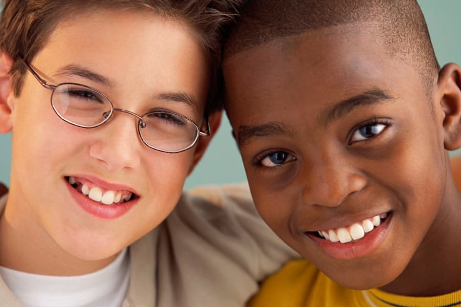 Friendship Skills for Raising Happy Children + 75 Parenting Tips